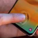 Galaxy s21, il lettore di impronte due volte piÙ veloce